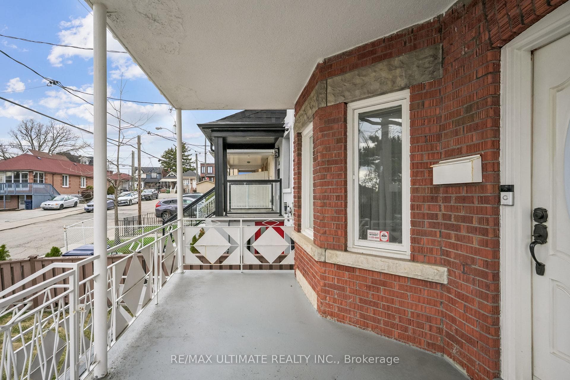 165 Sellers Avenue photo 2