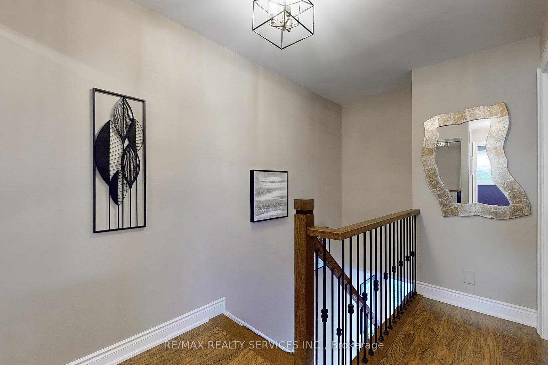 38 Heathcliffe Square photo 19