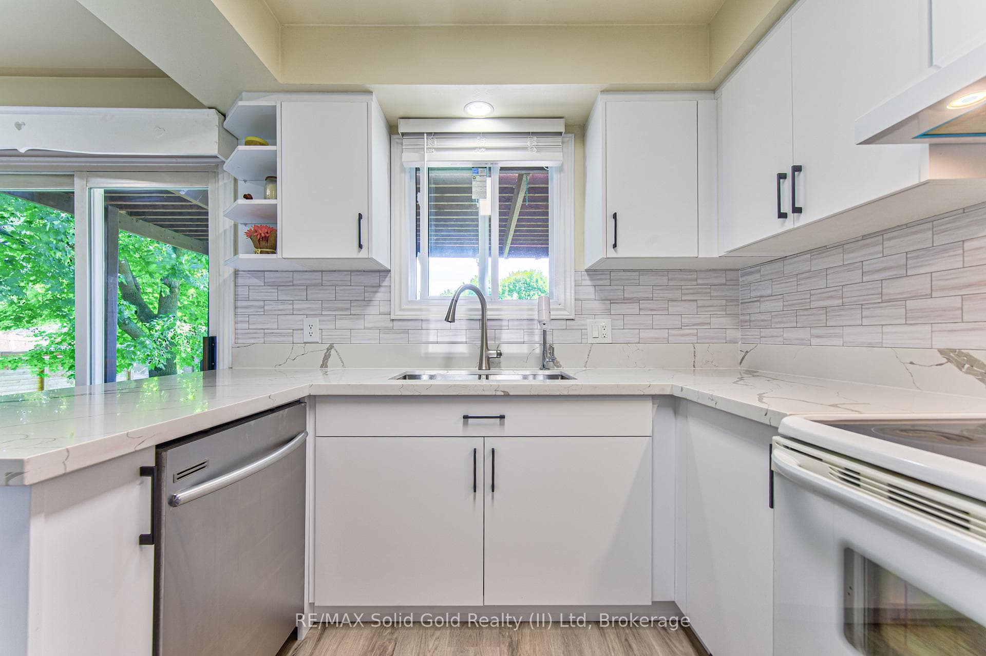 window over sink is a nice touch.