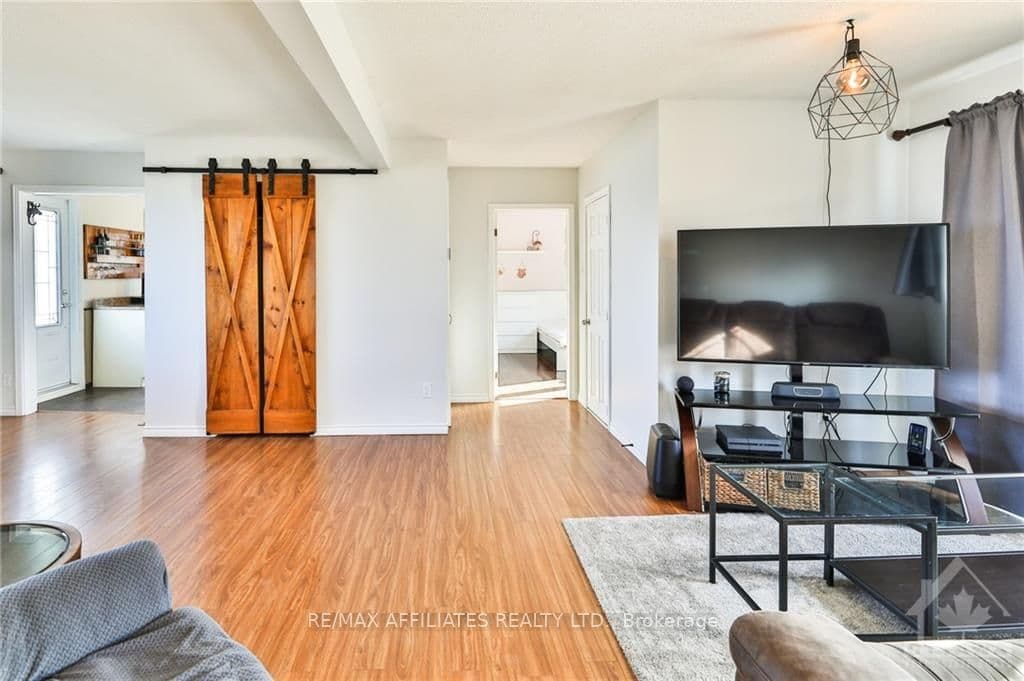 2790 BEACH Road photo 8