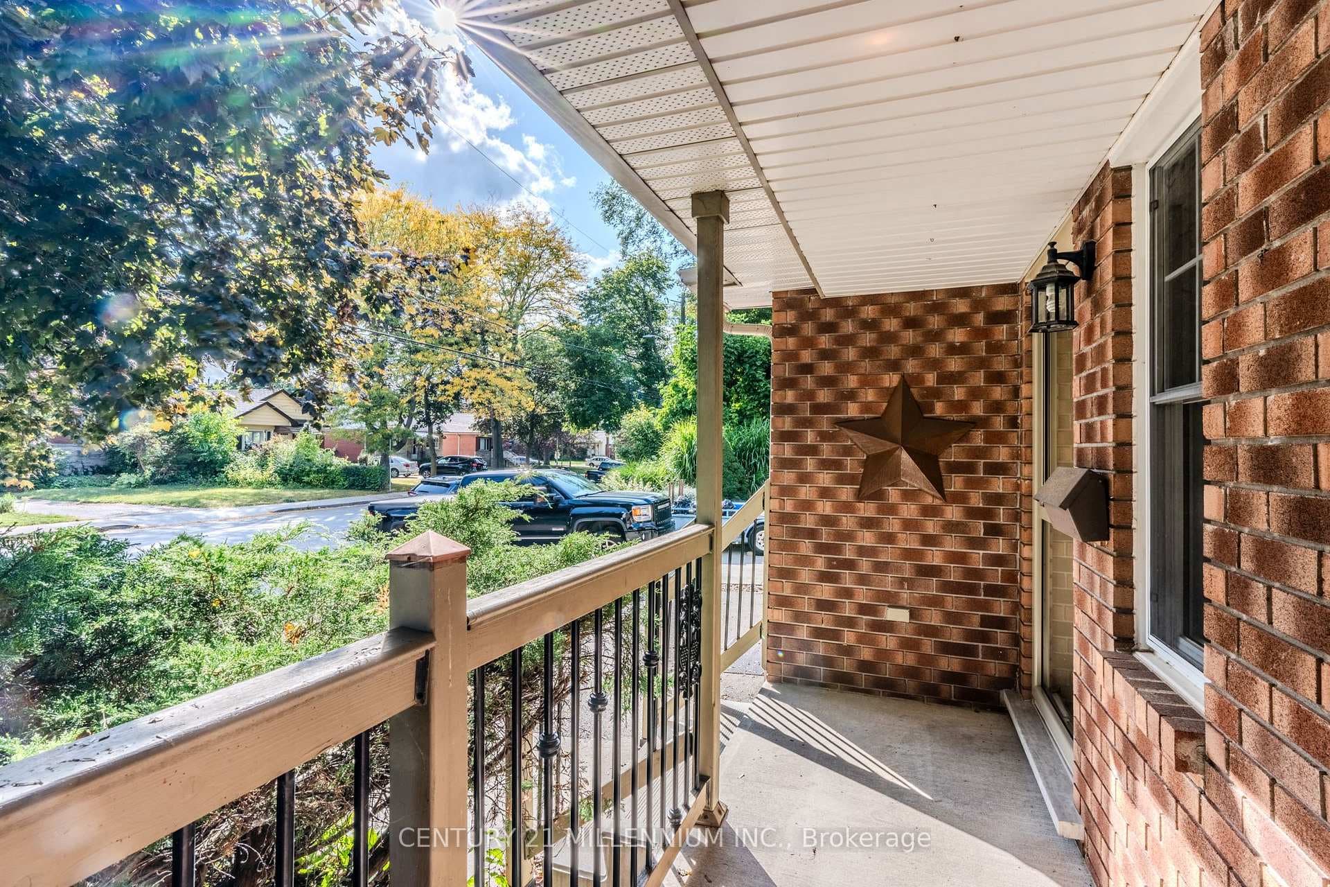 60 Ofield Road photo 4