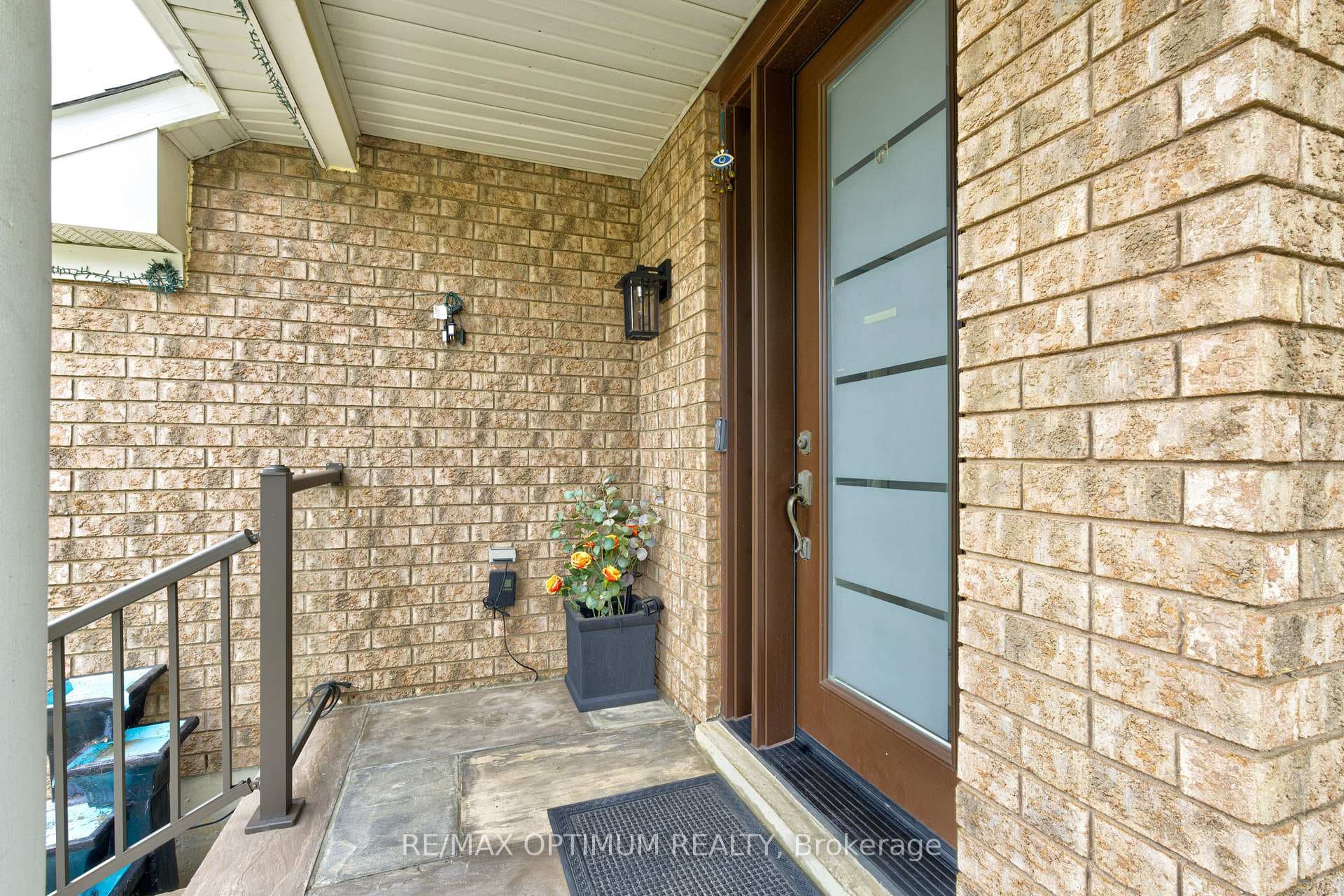 54 Bramoak Crescent photo 4