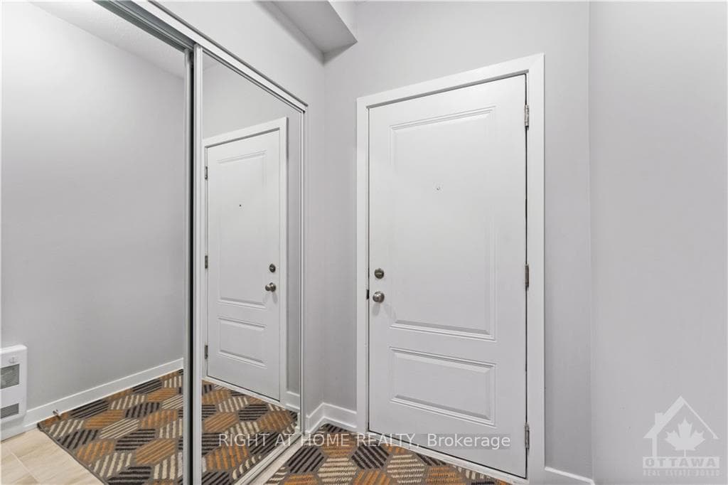 278 ANYOLITE photo 25