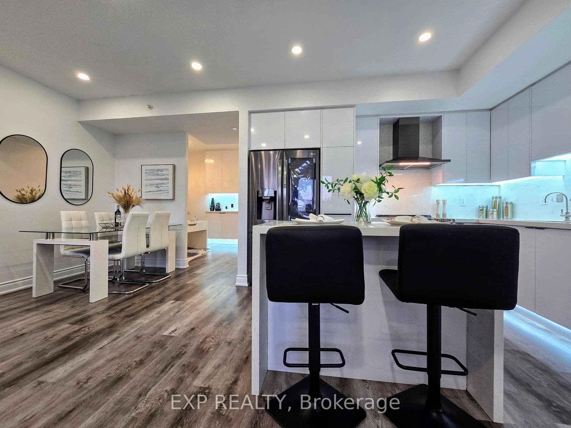 38 Cedarland Drive Unit 309 photo 9