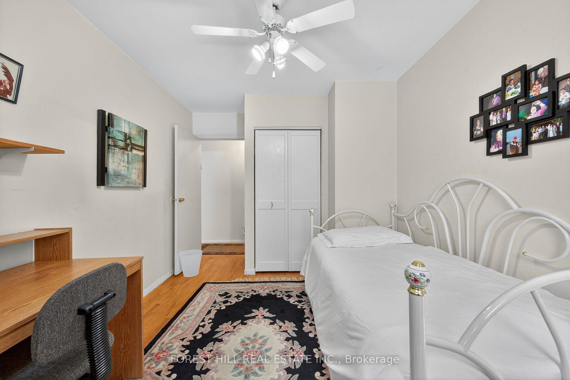 35 Regatta Crescent photo 18