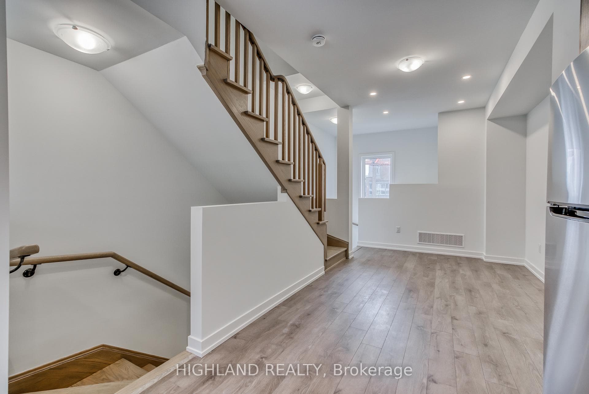 78 Stanley Greene Boulevard photo 4