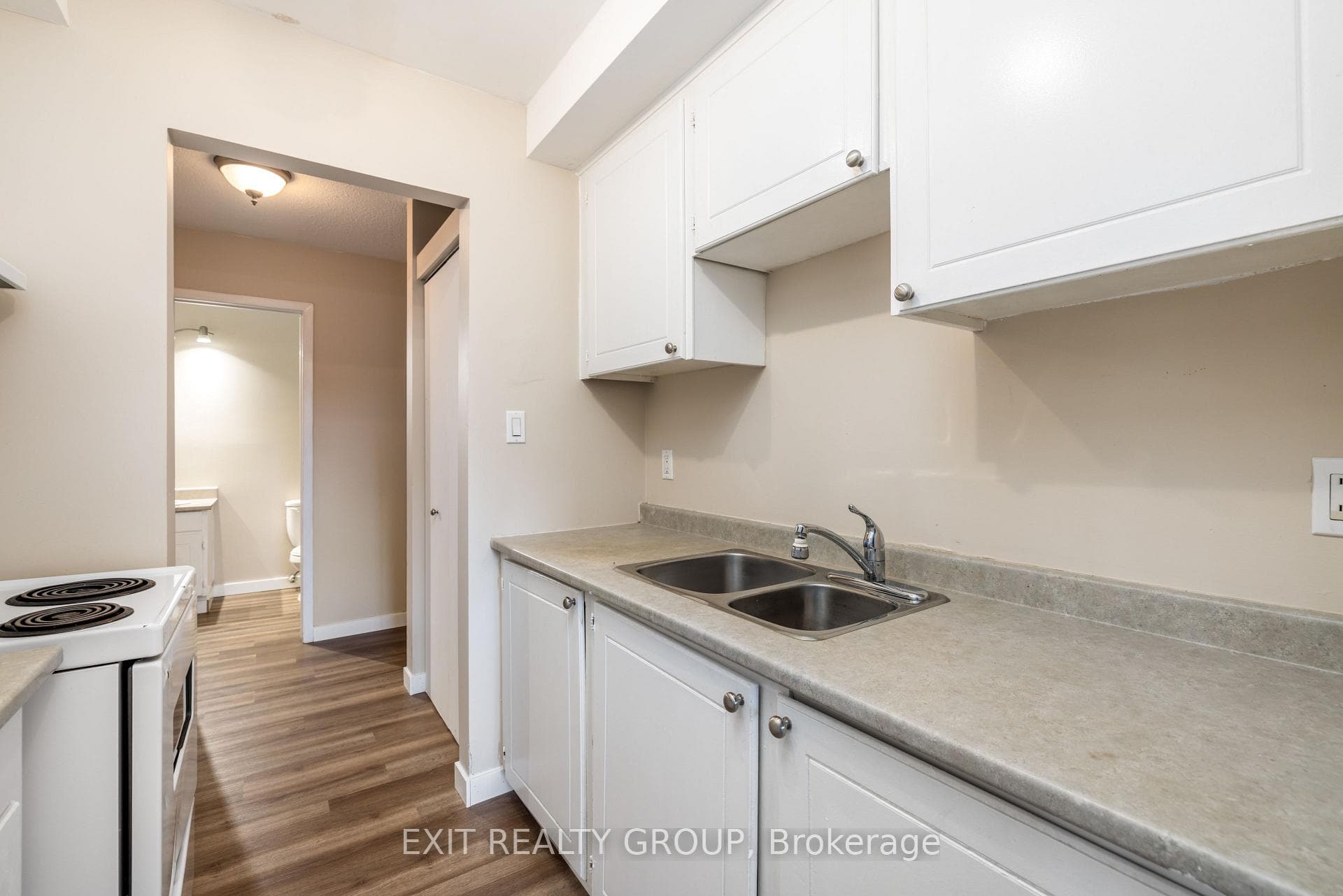 25 College Street Unit 401 photo 11