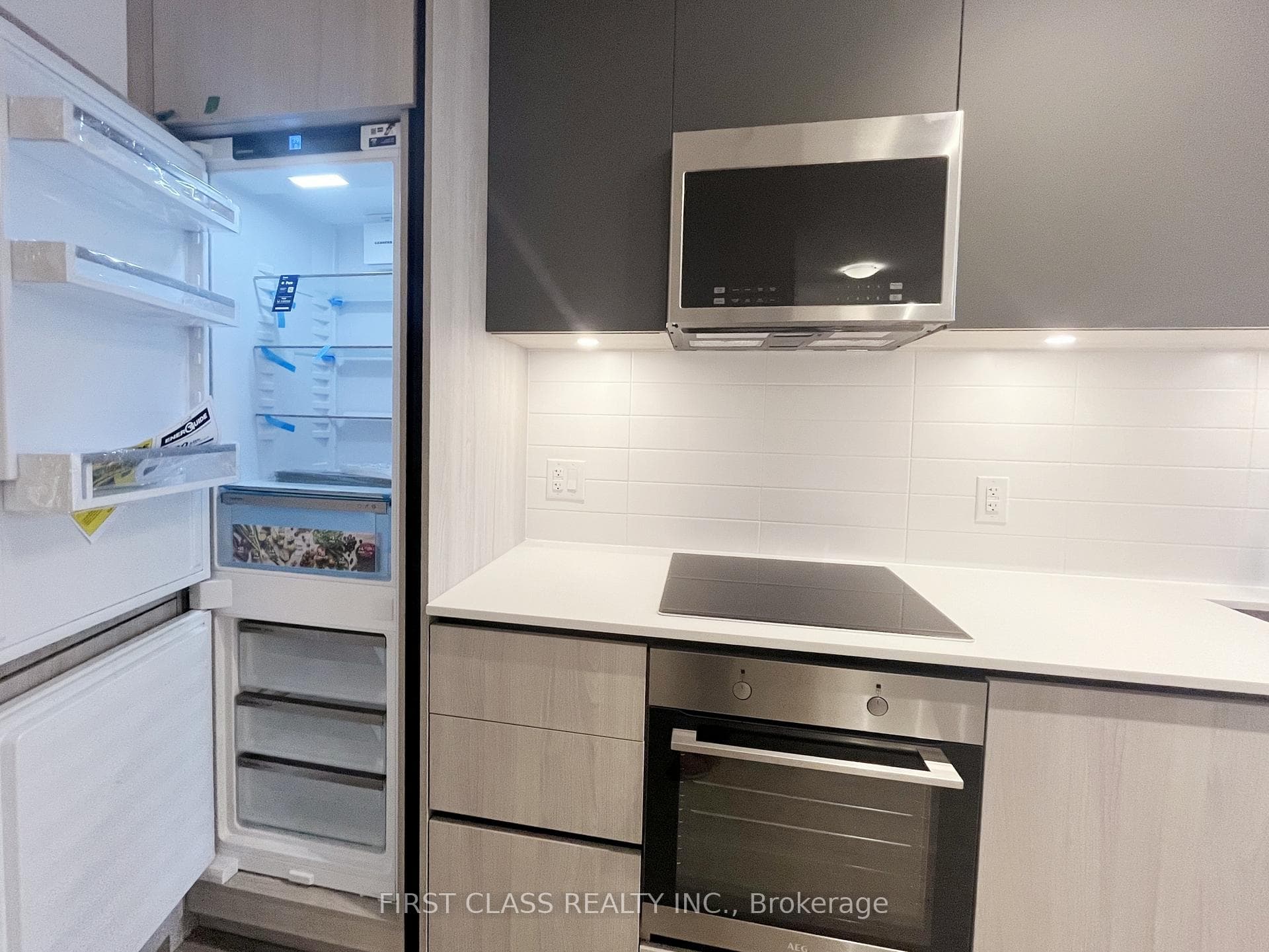 8 Widmer Street Unit 2309 photo 7