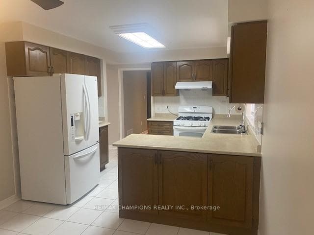 10 seclusion Crescent photo 14