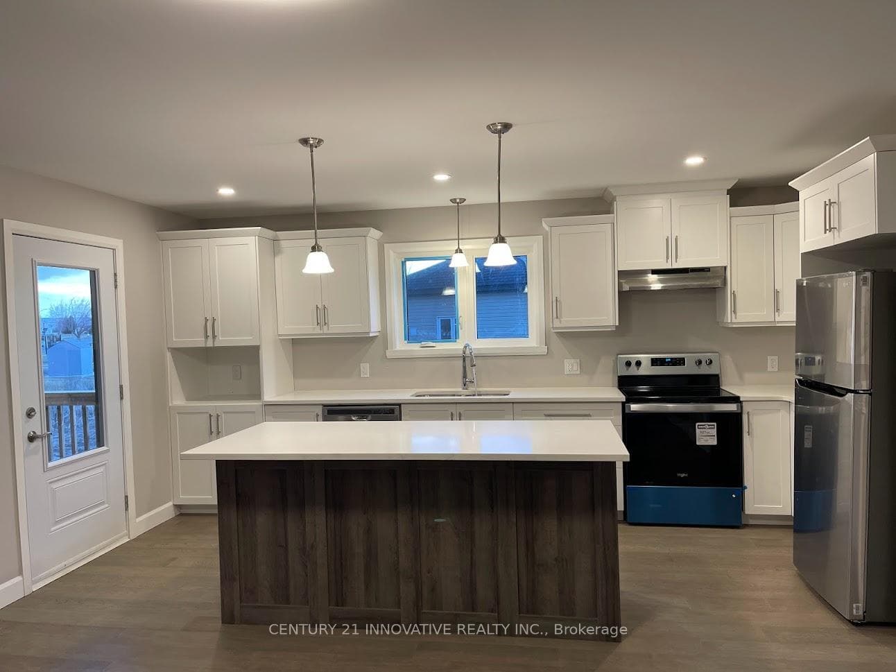 280 Gillis Avenue photo 5