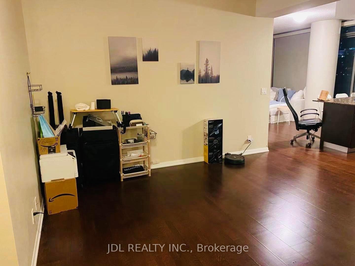 832 Bay St Street Unit 1605 photo 10