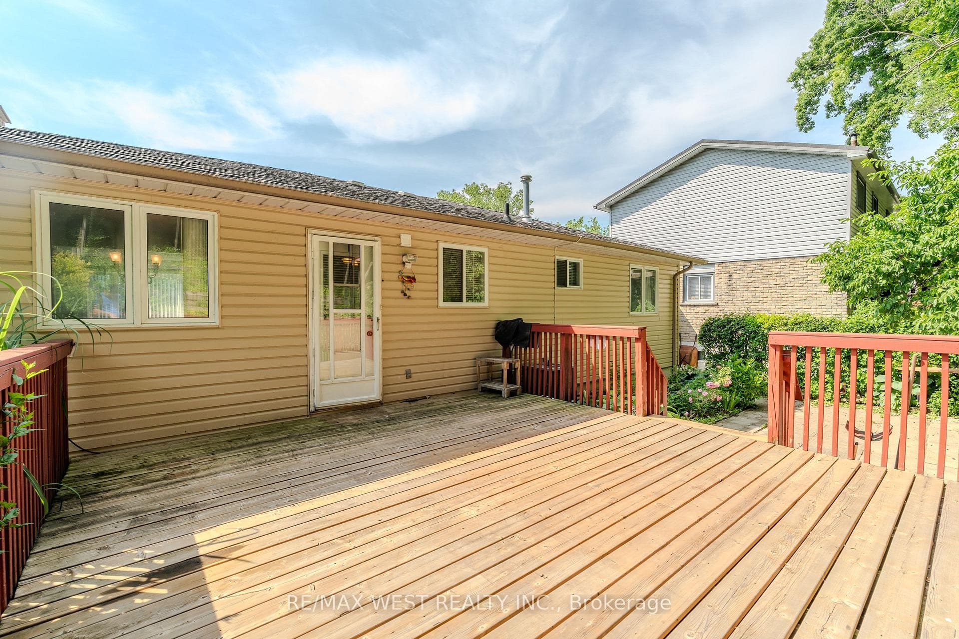 147 Forest Road photo 13