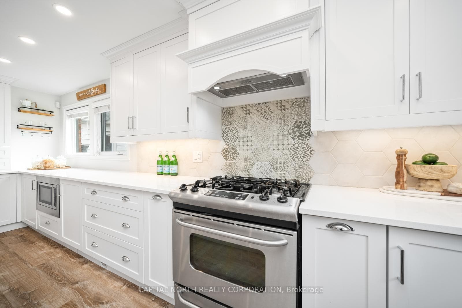 142 McIntosh Street photo 12