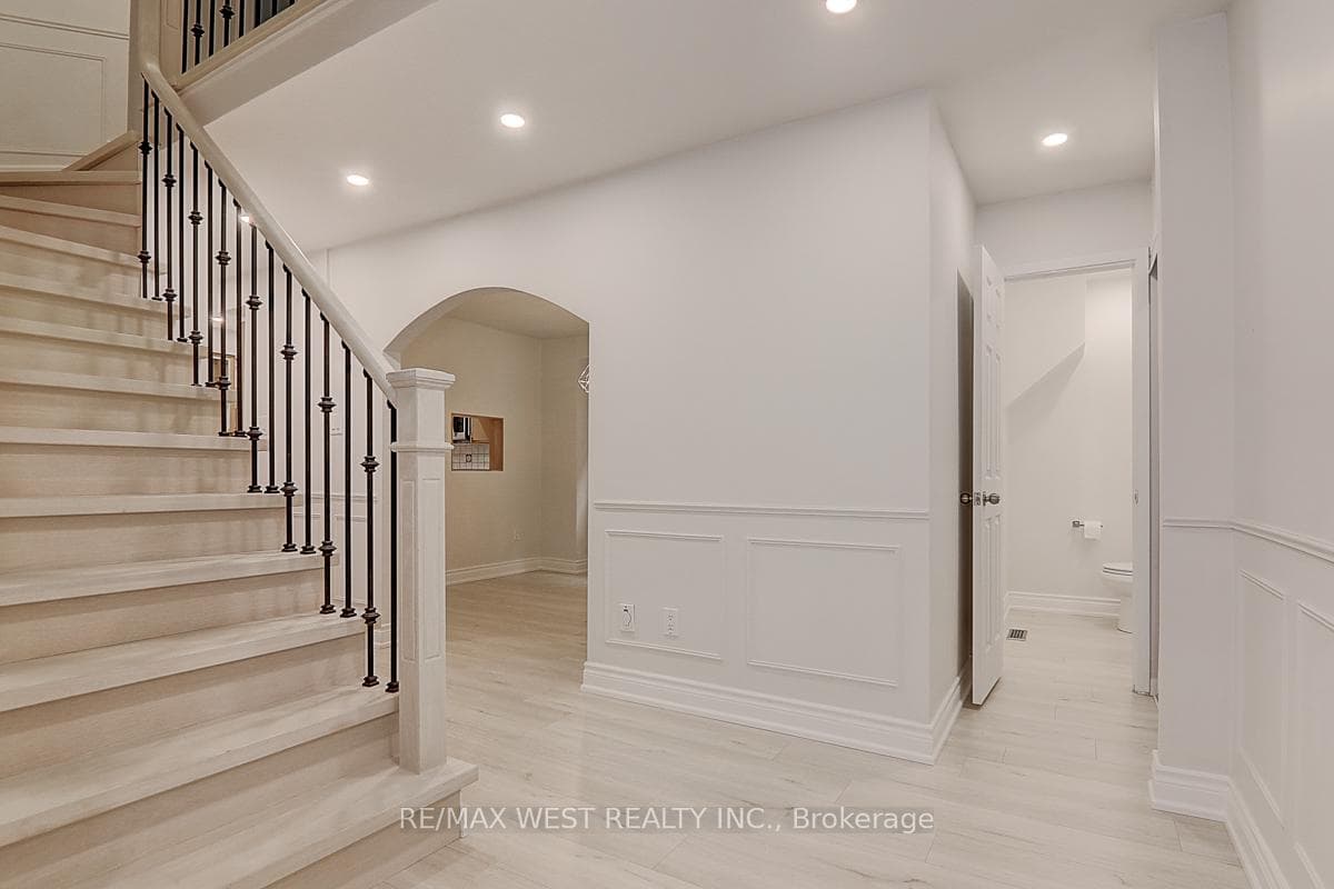 34 Park Lane Circle photo 5