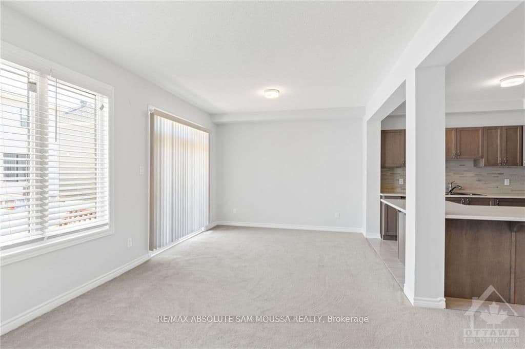 819 REGULUS Ridge photo 11
