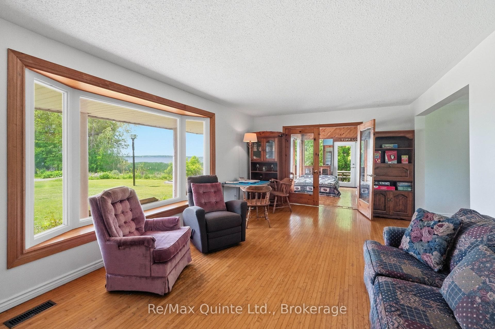 106 Baylea Drive photo 7