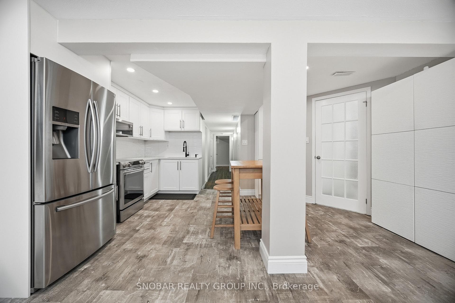 1301 Freeport Drive photo 24