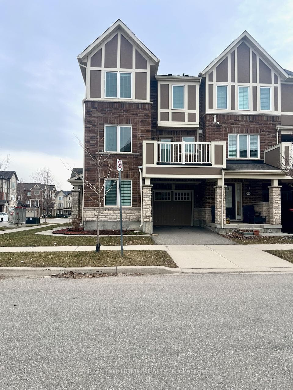 351 Timberland Gate photo 1