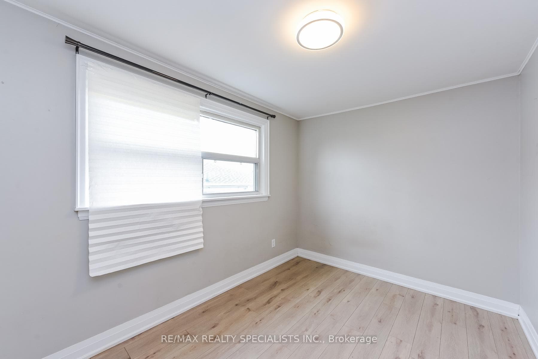 137 Avondale Boulevard photo 23