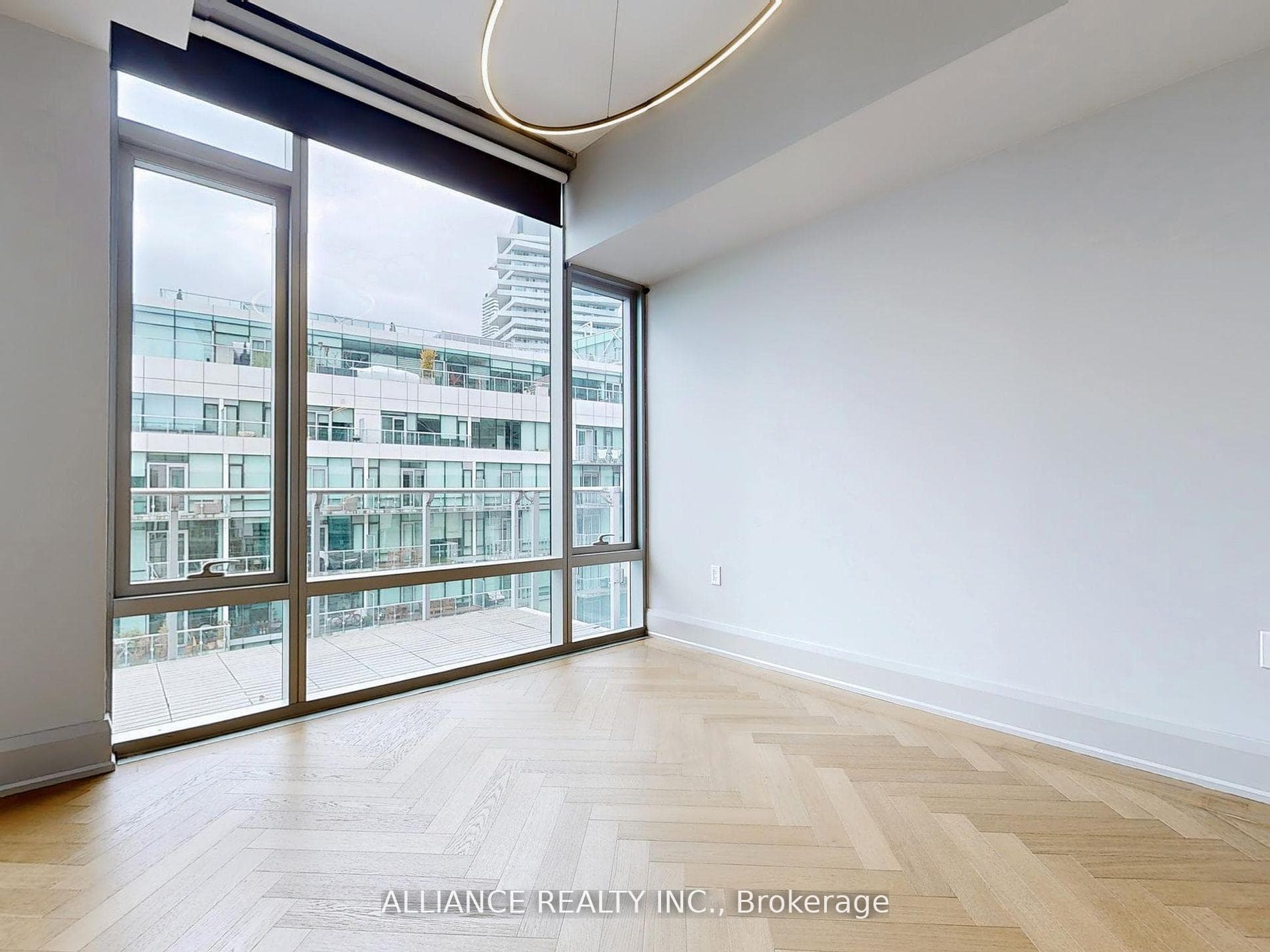 39 Queens Quay Unit 1023 photo 16