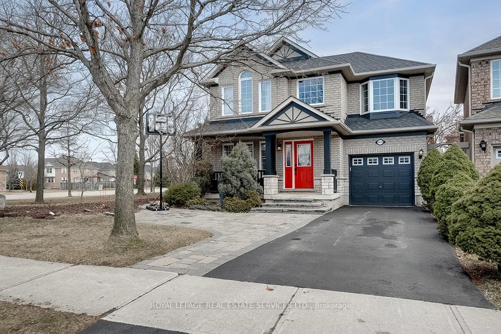 2479 Nettlecreek Crescent photo 1
