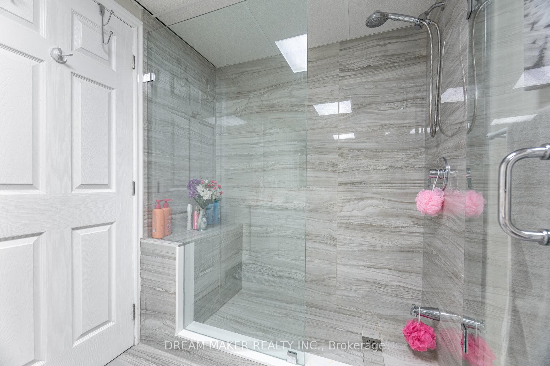 756 Third Avenue photo 44