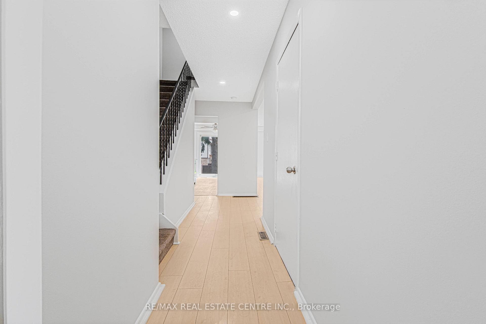 1330 Trowbridge Drive Unit 16 photo 9