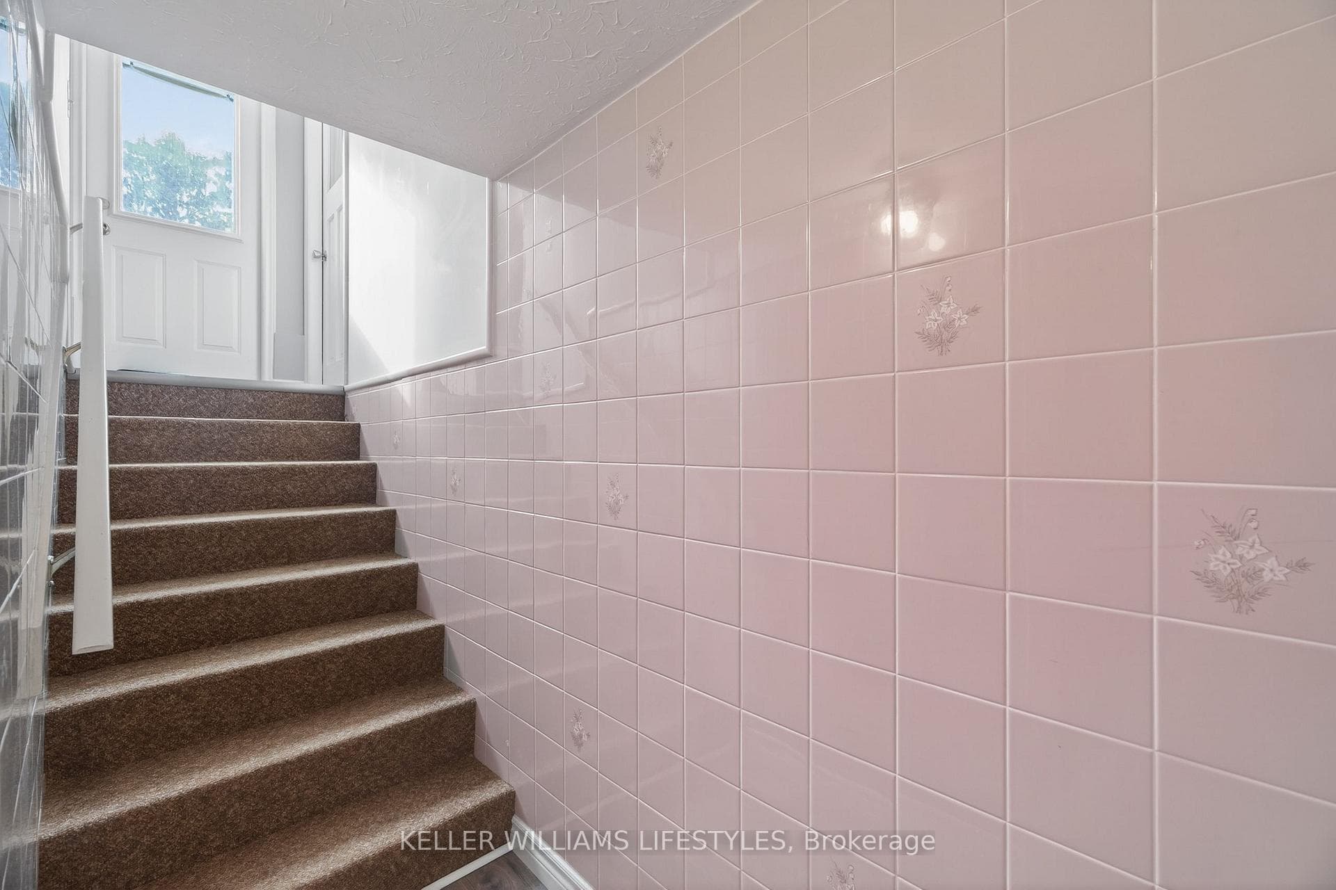 394 Beattie Street photo 22