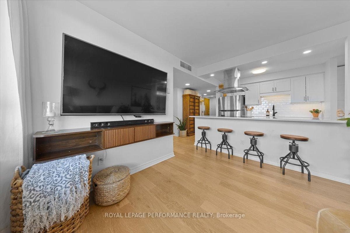 470 Laurier Avenue Unit 1903 photo 20