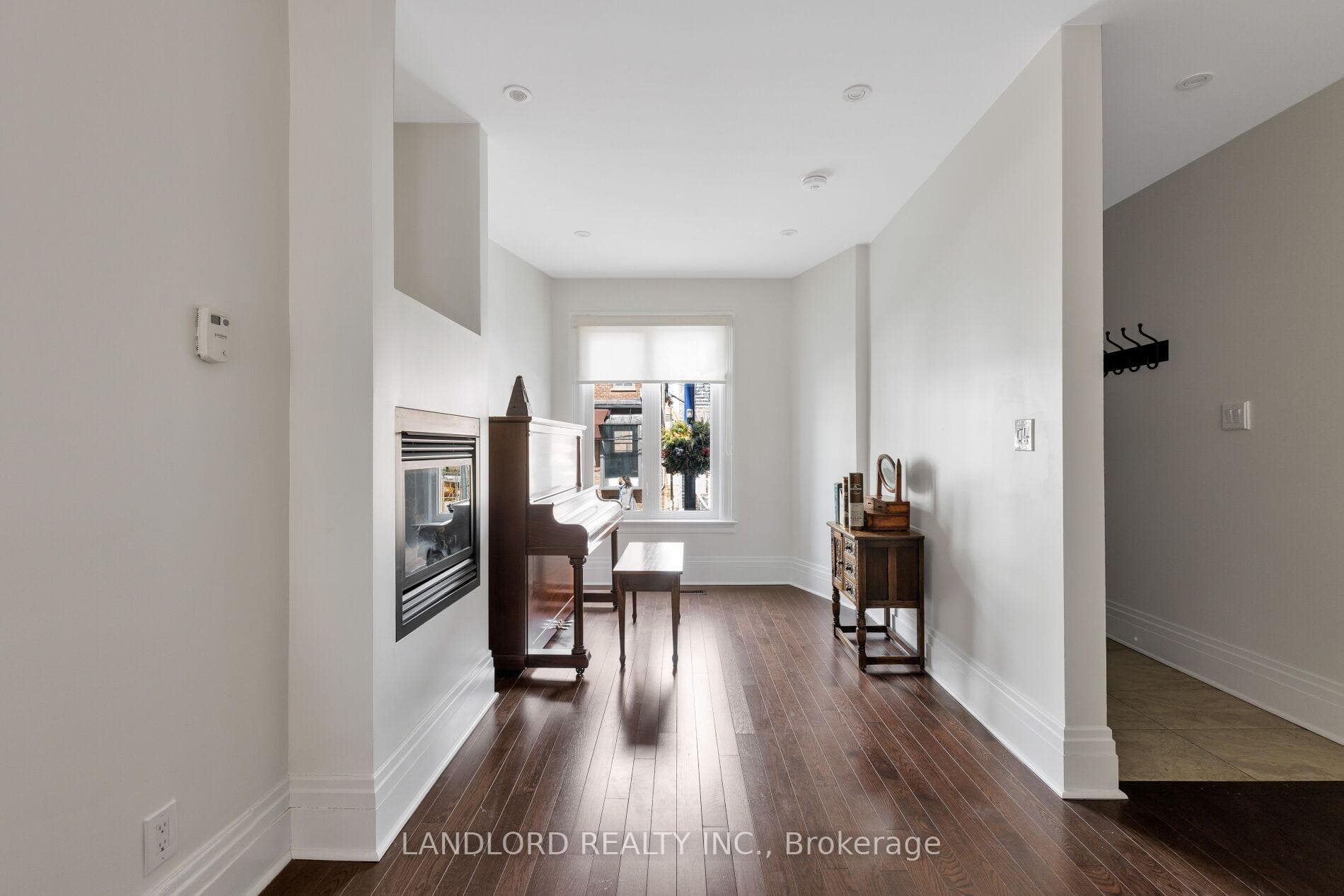 107A Scollard Street photo 4