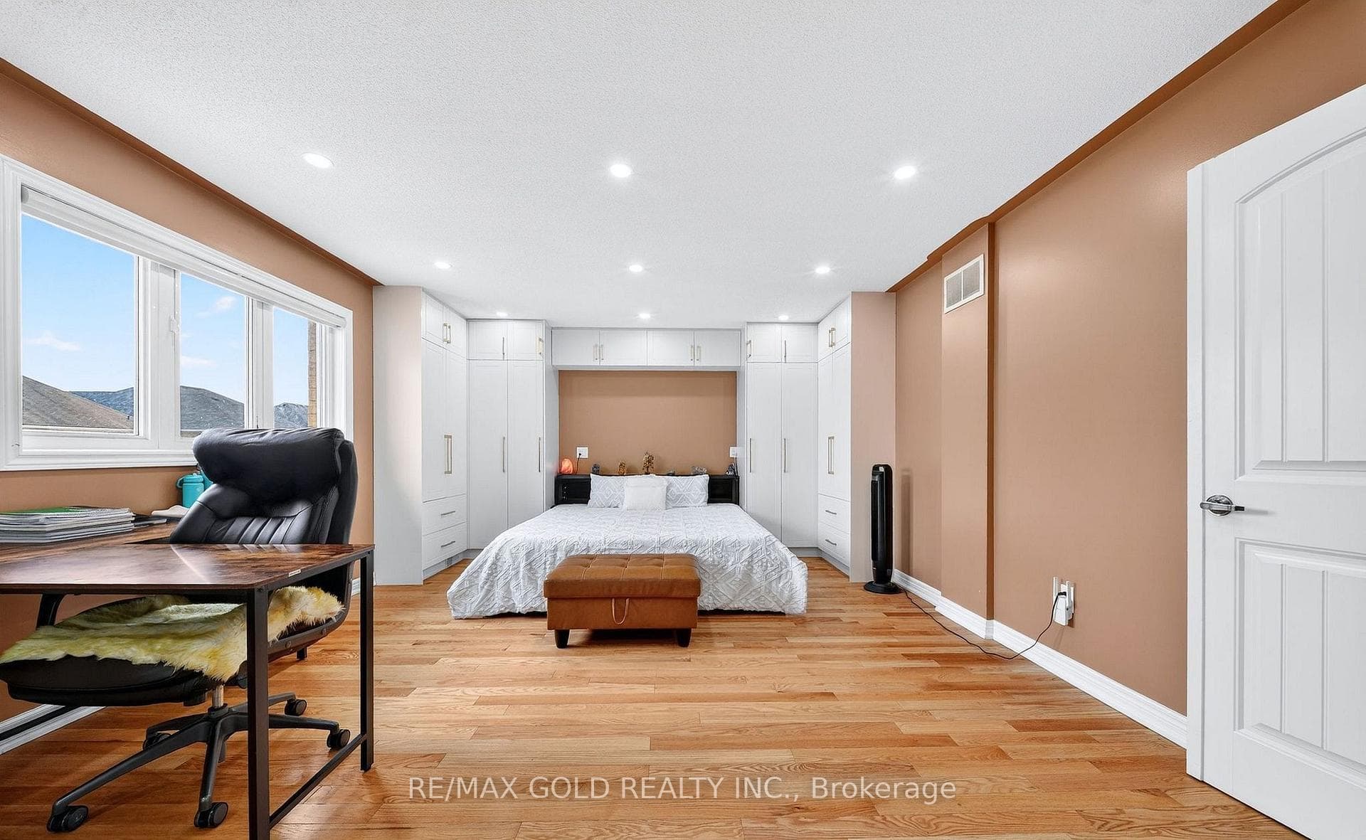 161 Shephard Avenue photo 23