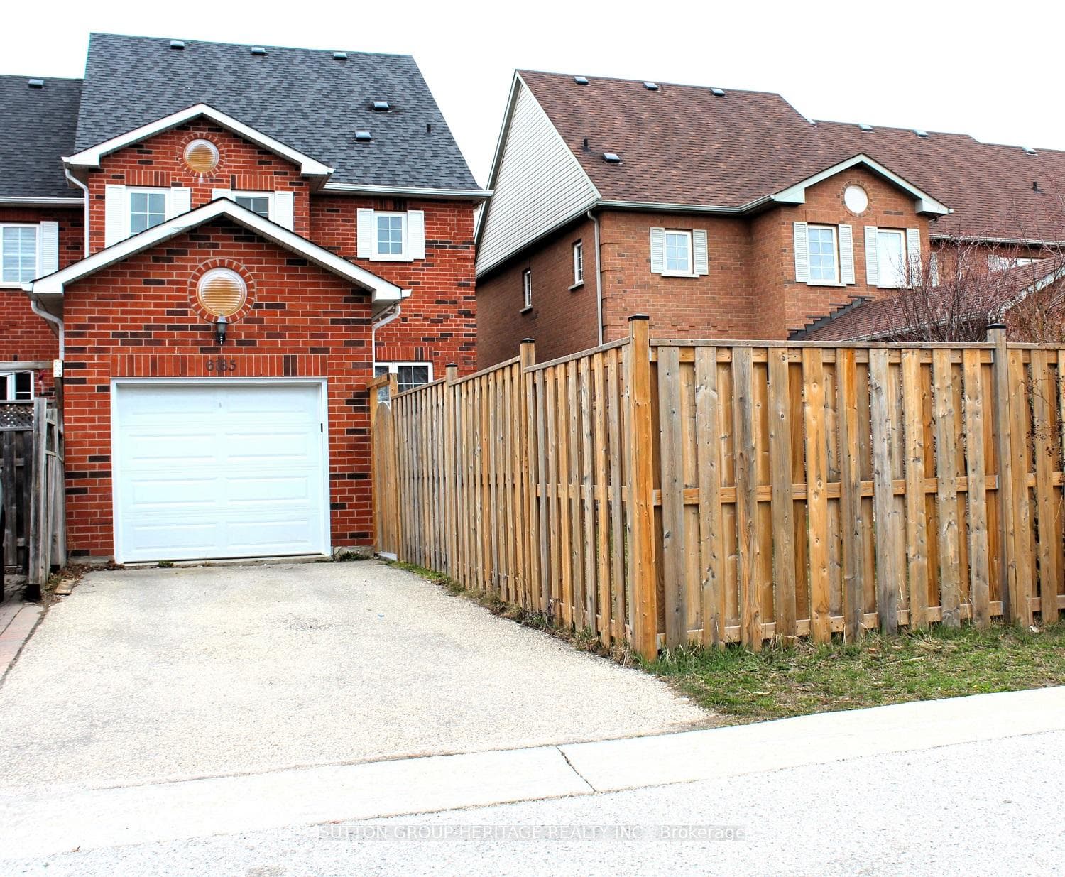6185 Lawrence Avenue photo 3
