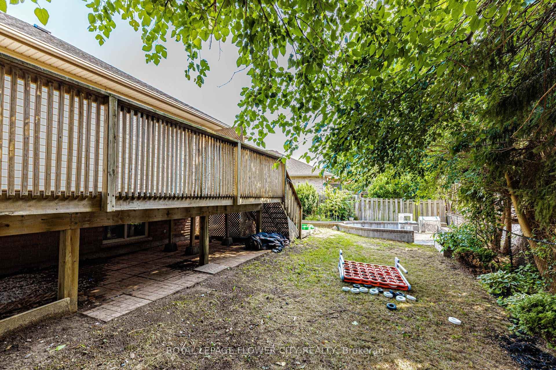47 QUEENSWAY Drive photo 46