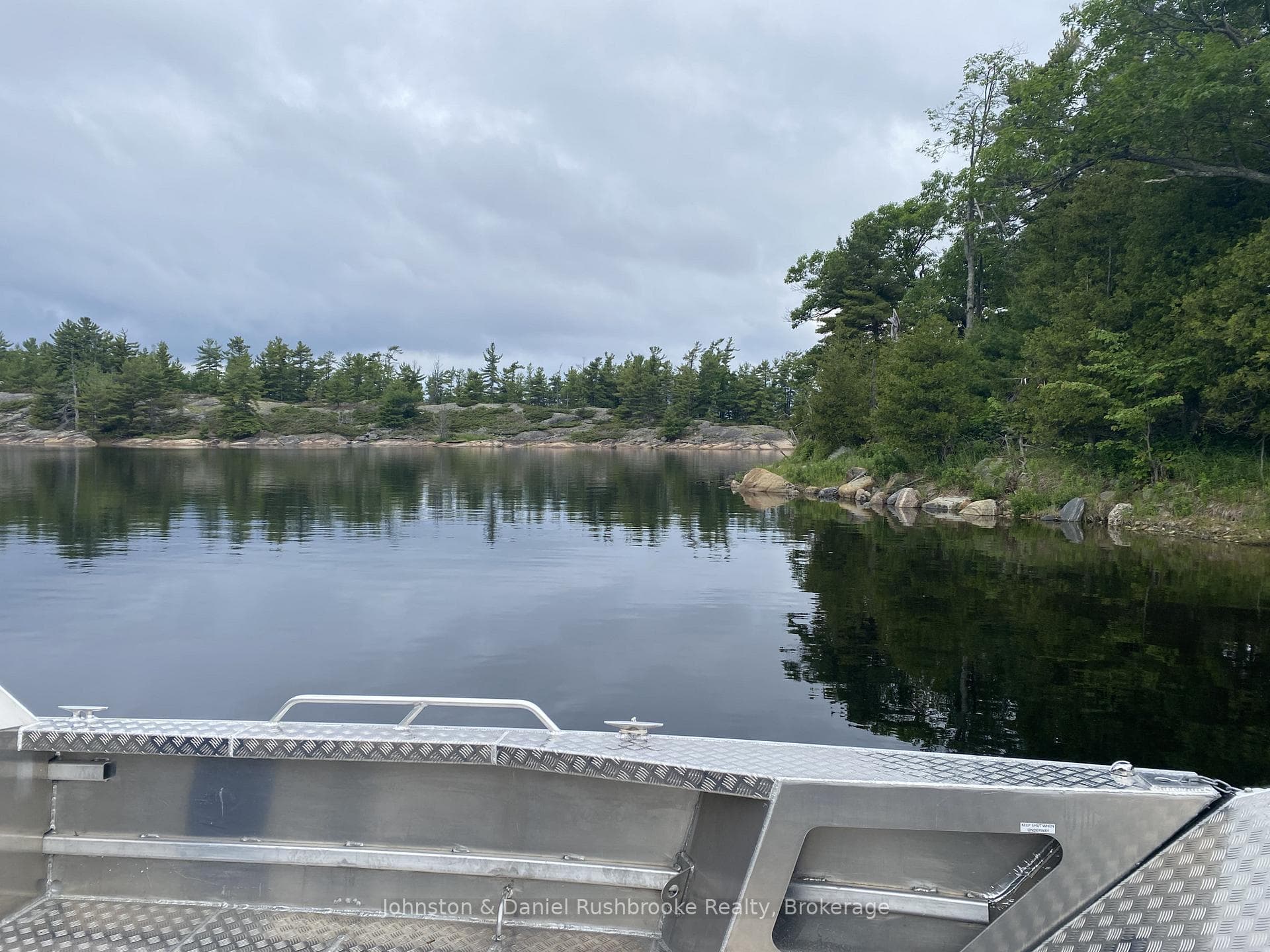 1 B244 (Conger) Island photo 31