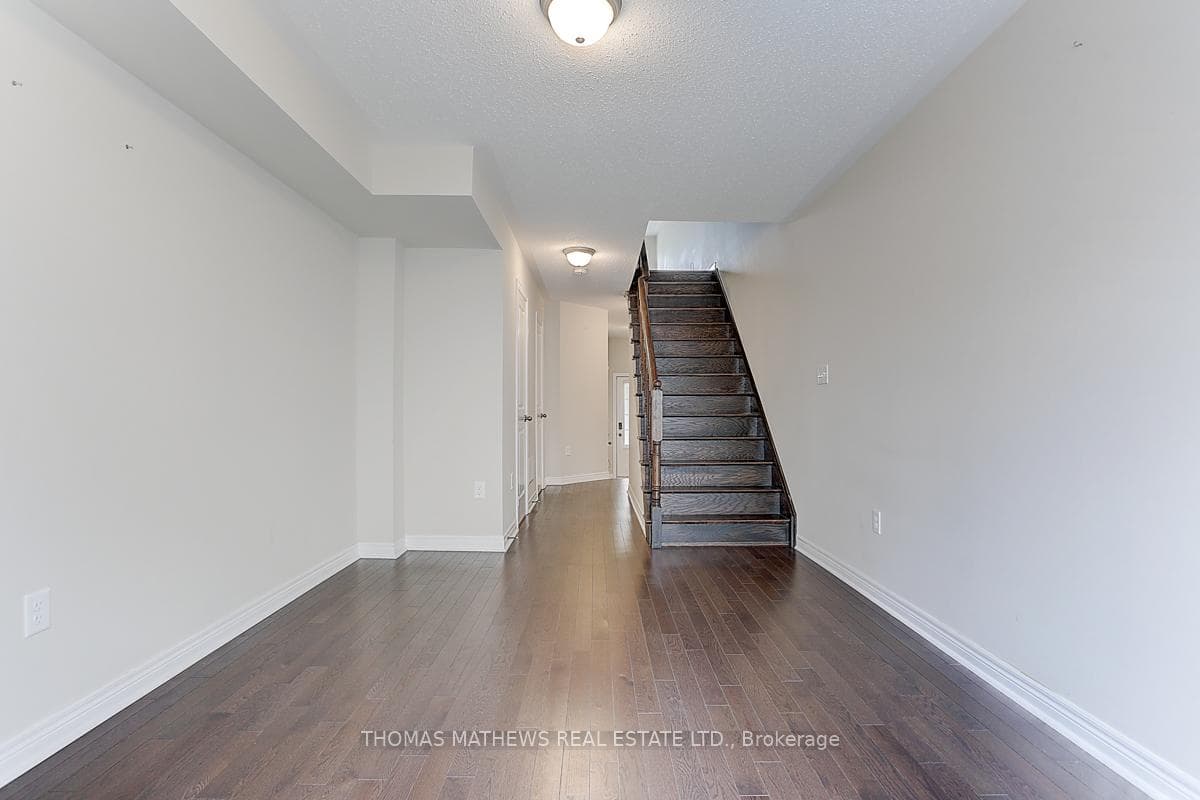 67 Padbury Trail photo 7