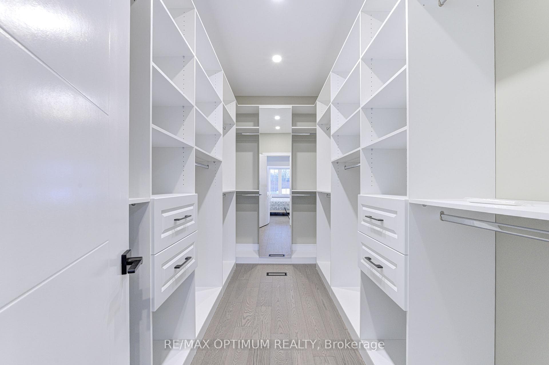 30 Mclaughlin Road photo 23