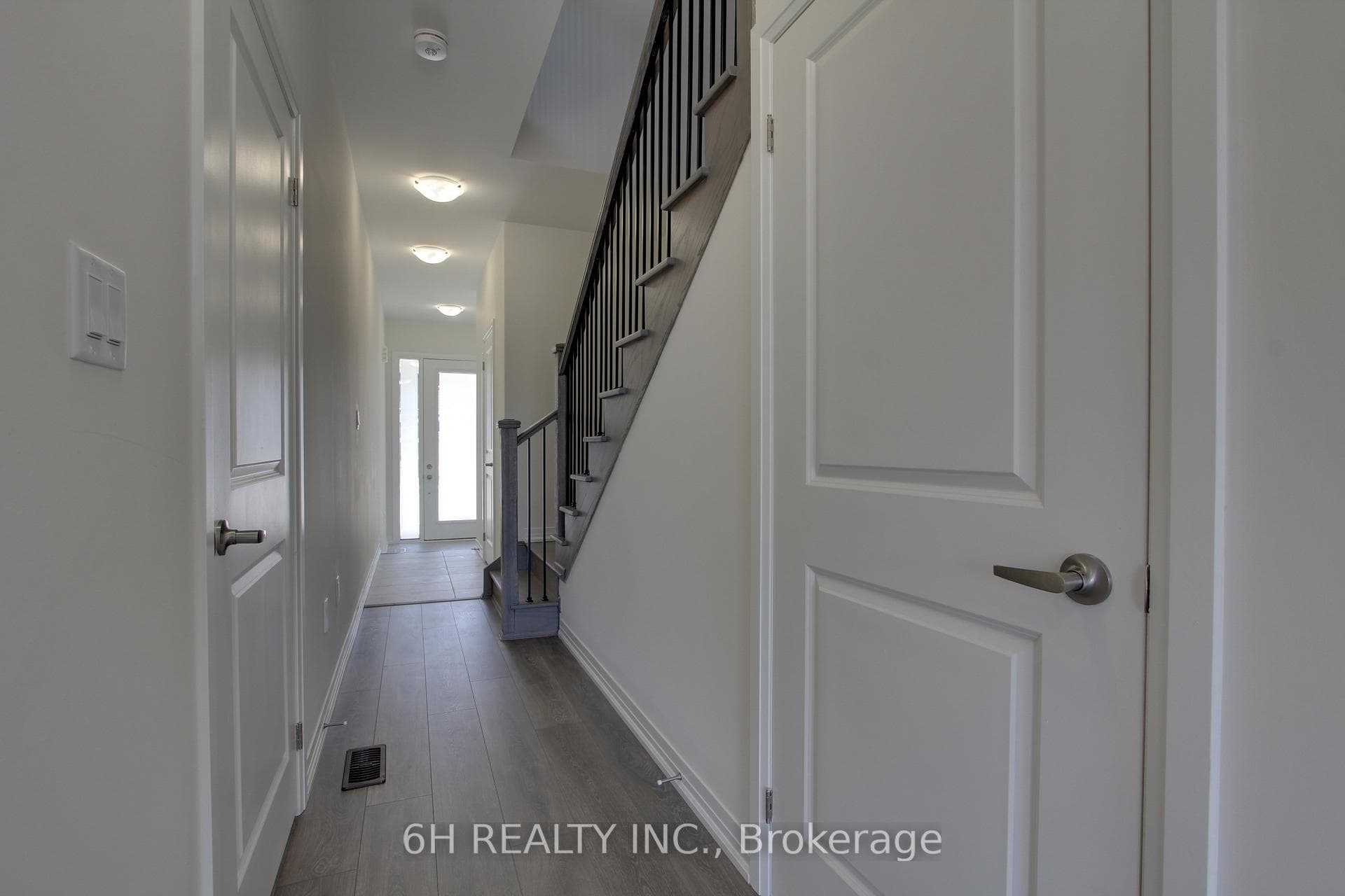 2614 Hibiscus Drive photo 5