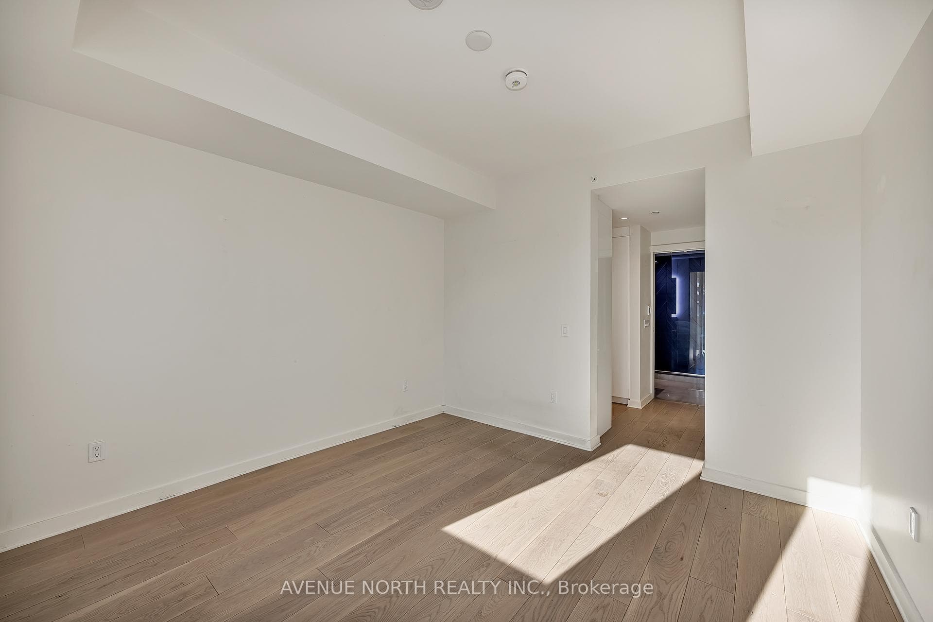 135 Barrette Street Unit 101 photo 28