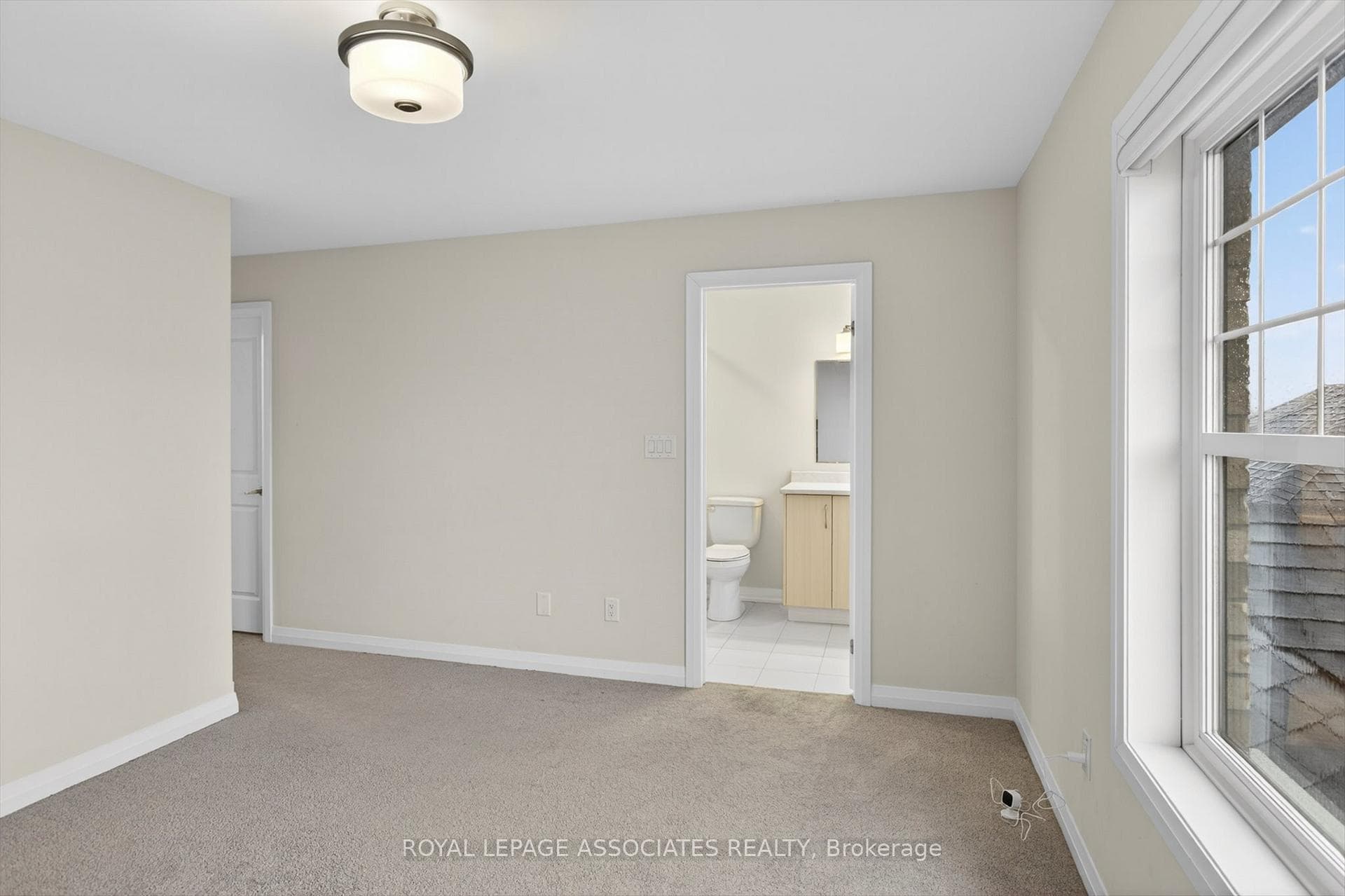 1047 Rippingale Trail photo 15