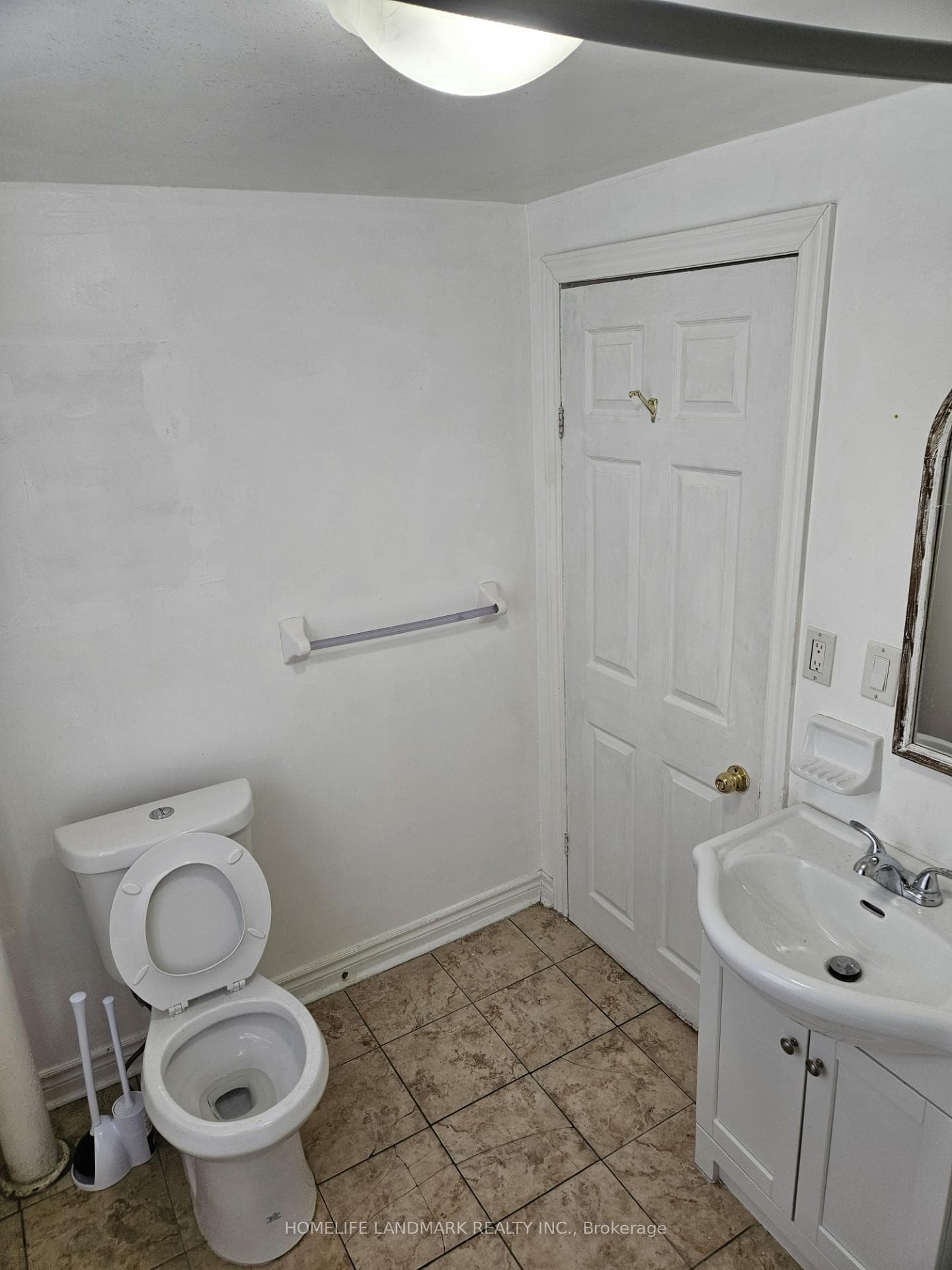 23 Ritson Road Unit 2 photo 13