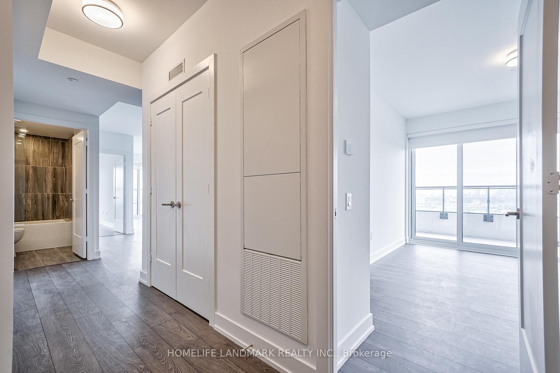 30 Inn On The Park Drive Unit 2109 photo 8