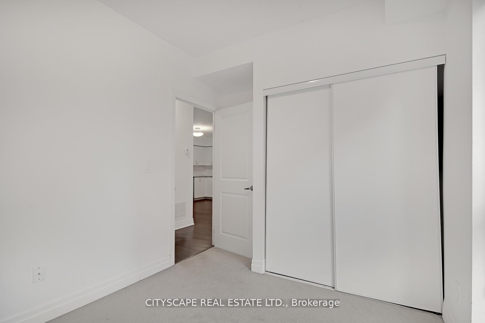 380 Wallace Avenue Unit 402 photo 14