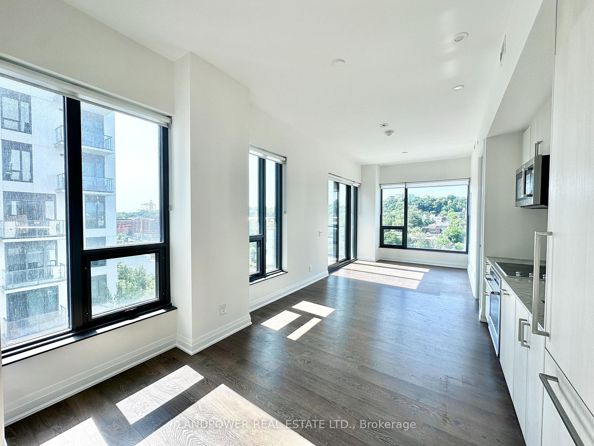 280 Howland Avenue Unit 602 photo 1