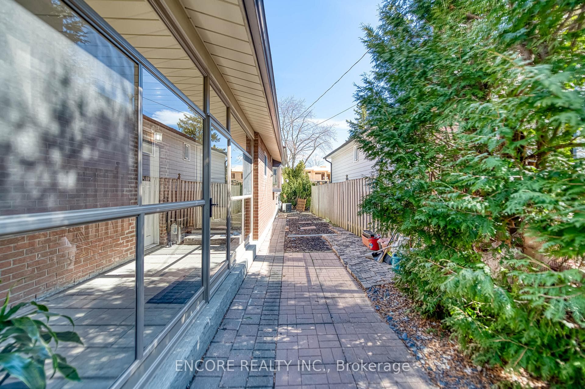 35 Gainsville Avenue photo 28