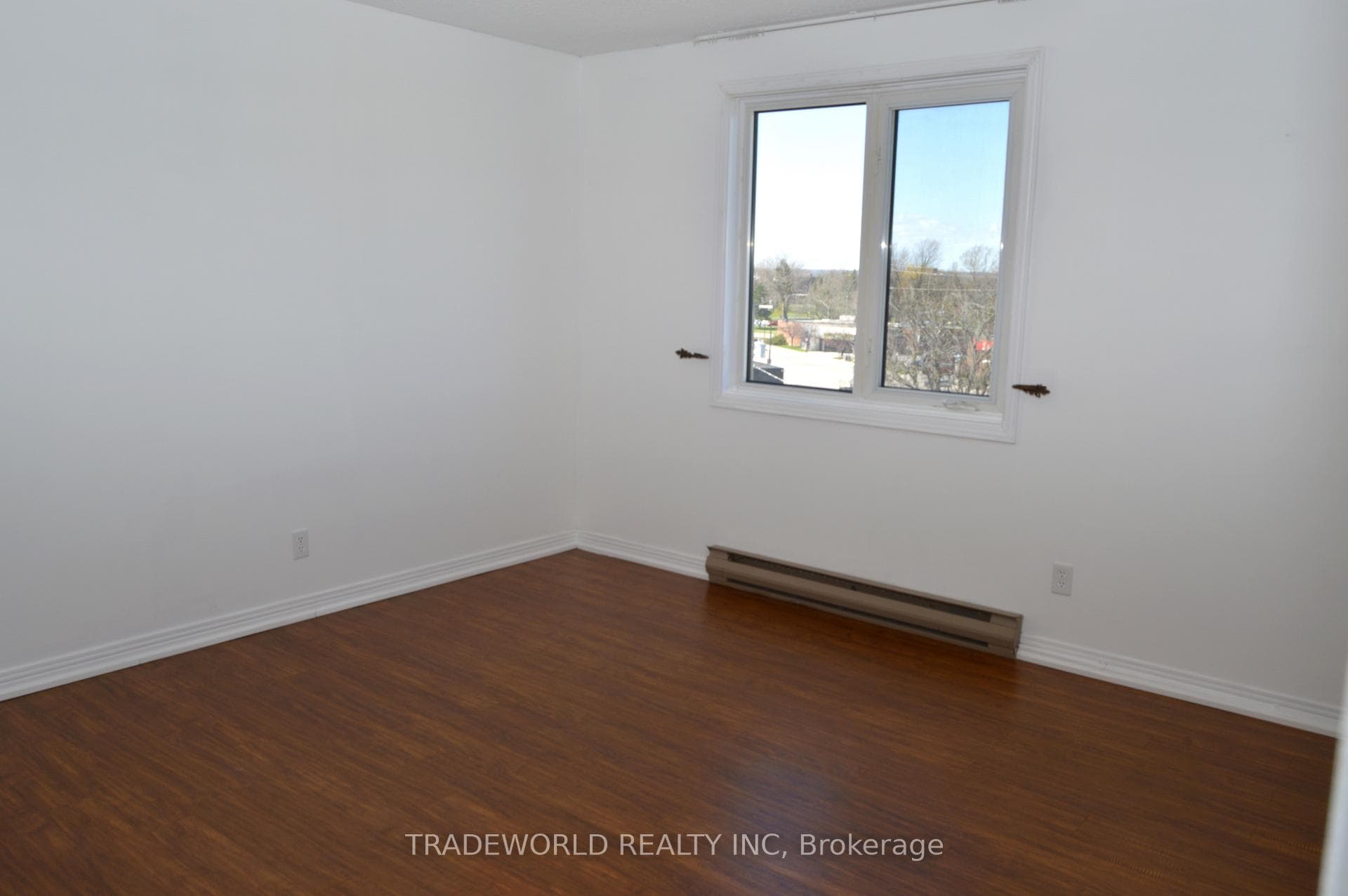 315 Regent Street Unit 502 photo 3