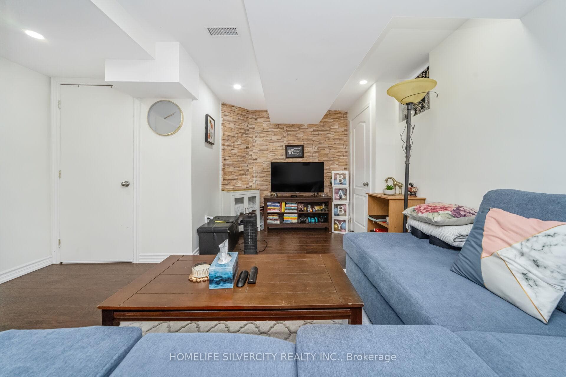 18 Finlayson Crescent photo 34