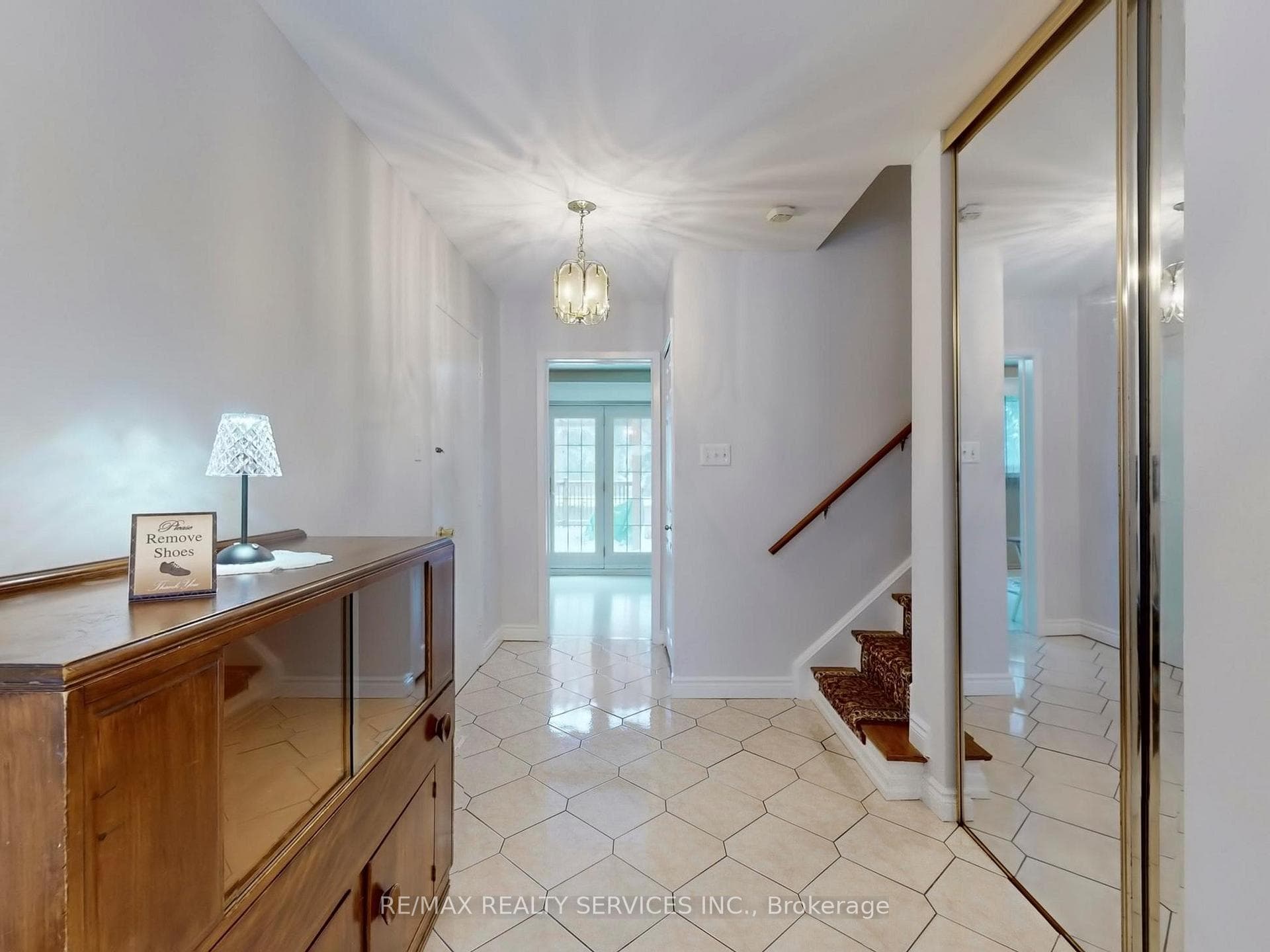 16 Grassington Crescent photo 5