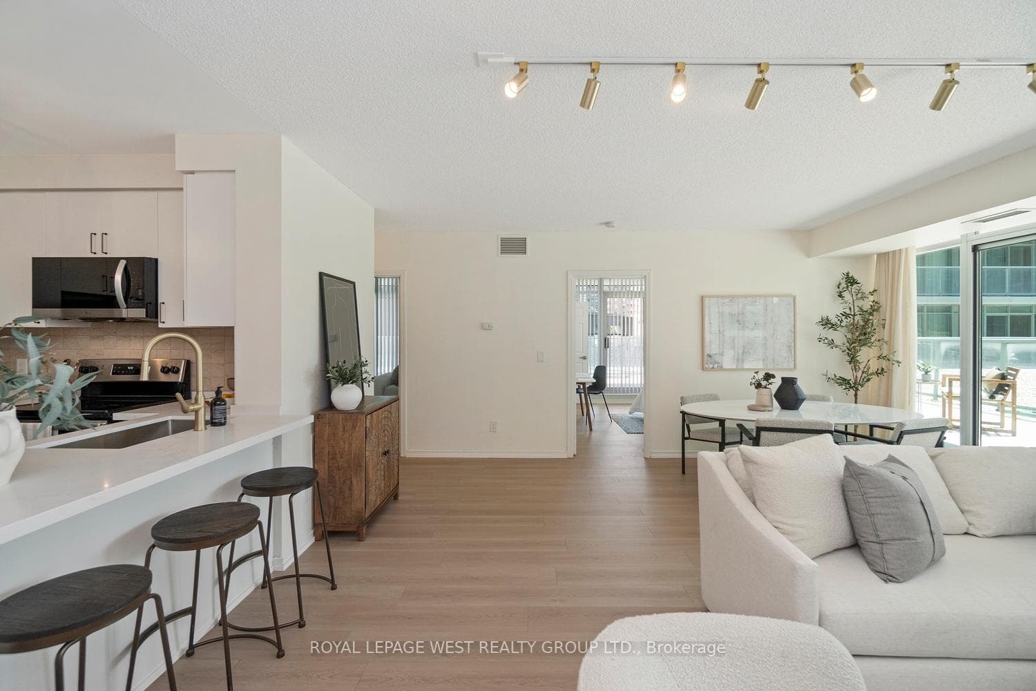 5508 Yonge Street Unit 202 photo 31