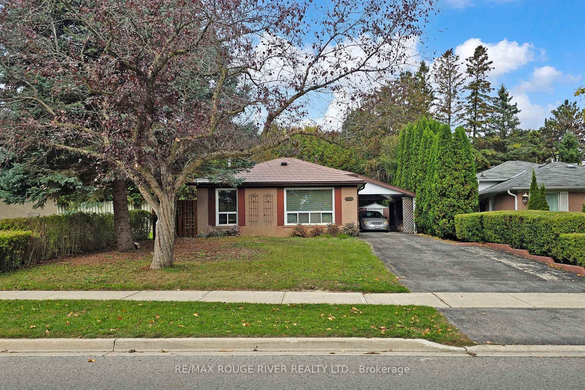 68 Aurora Heights Drive photo 6