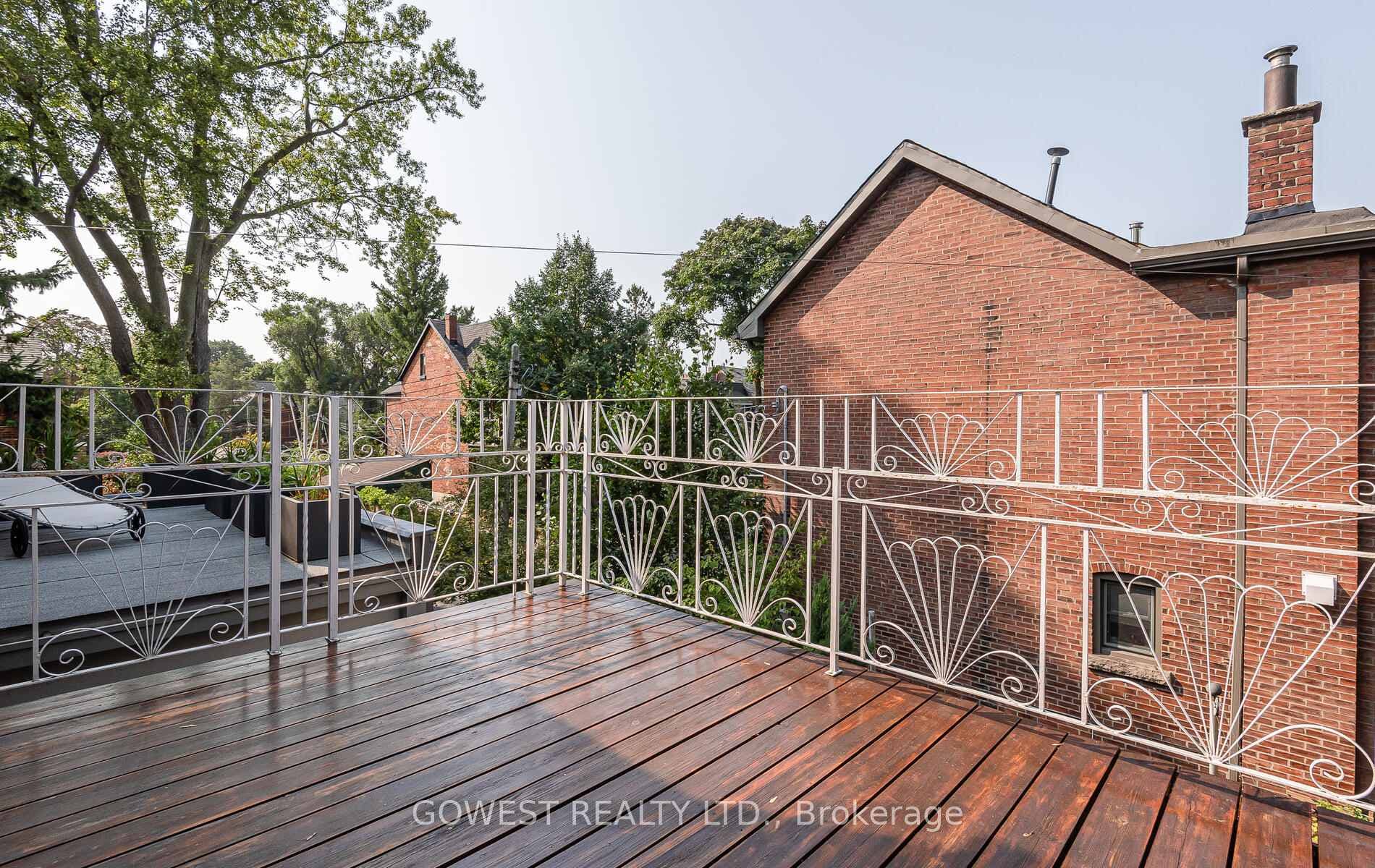 206 Macdonell Avenue photo 25